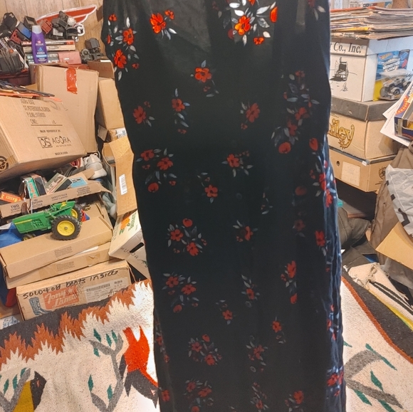 Ladies Black Halter Top Summer Dress - Picture 5 of 8